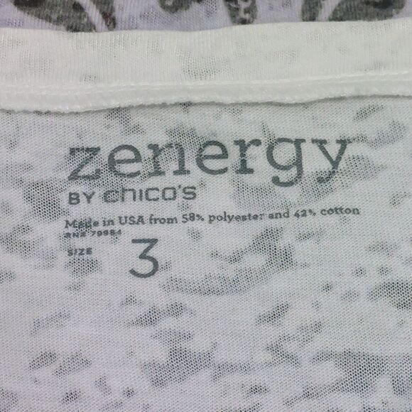 Zenergy by Chico's Women's 3 Rhinestone Graphic Top Purple Medallion 3/4 Sleeve - Picture 6 of 12